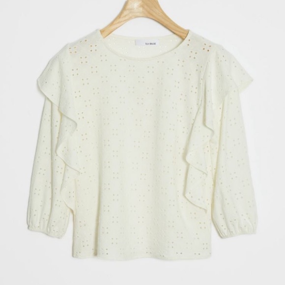 Anthropologie Tops - Anthropologie ruffled eyelet top!
